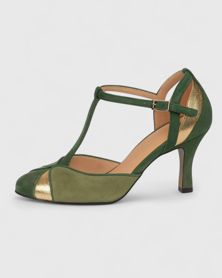 Green / 11