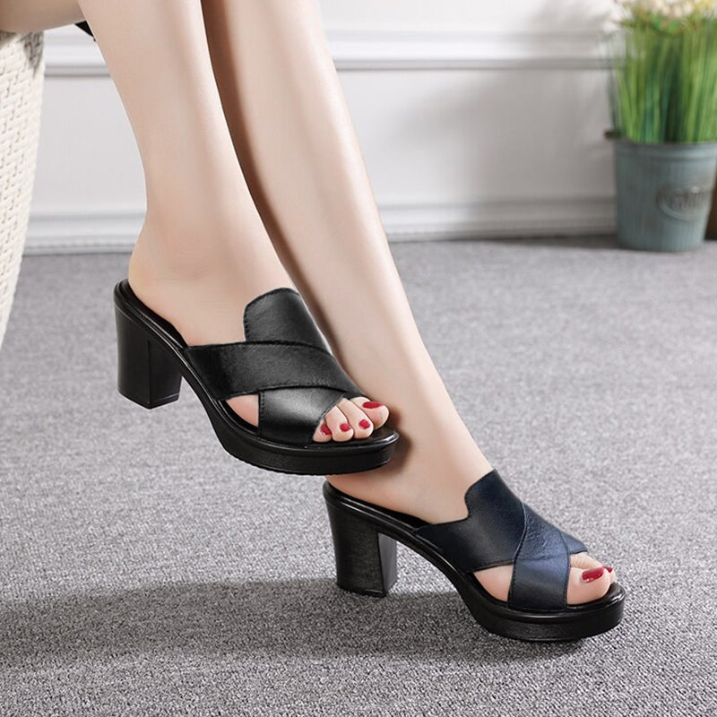 Black / 11