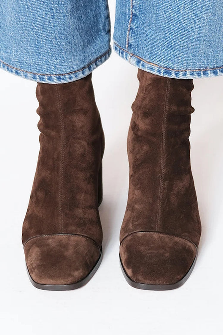 Brown / 11