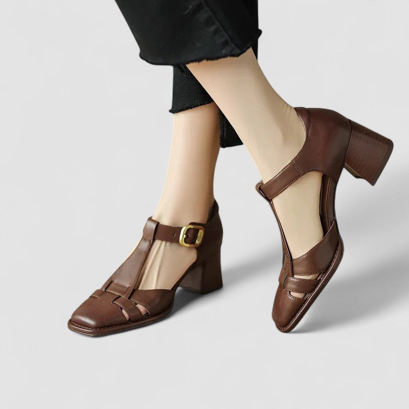 Brown / 11
