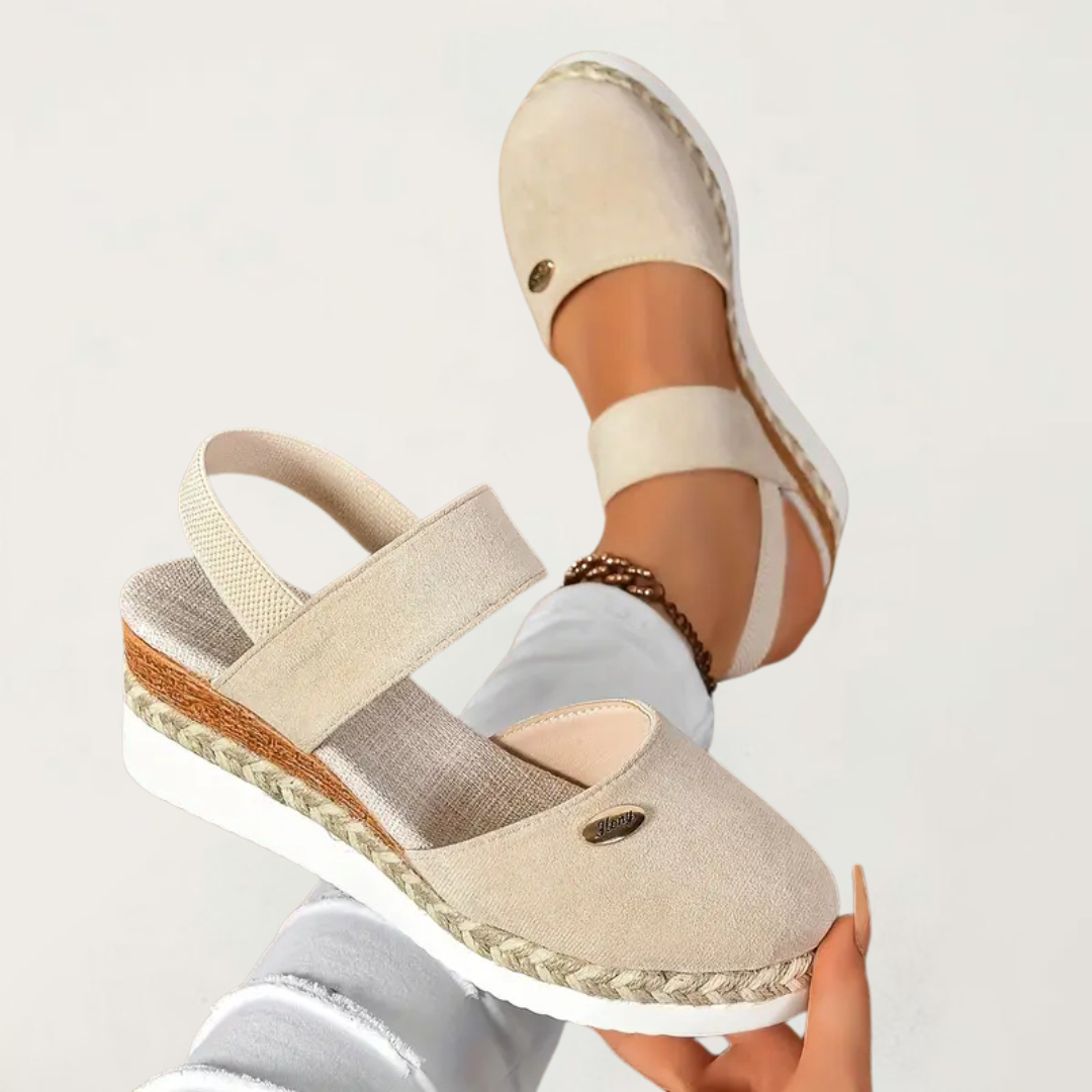 Beige ( Almost Sold Out) / EU 42
