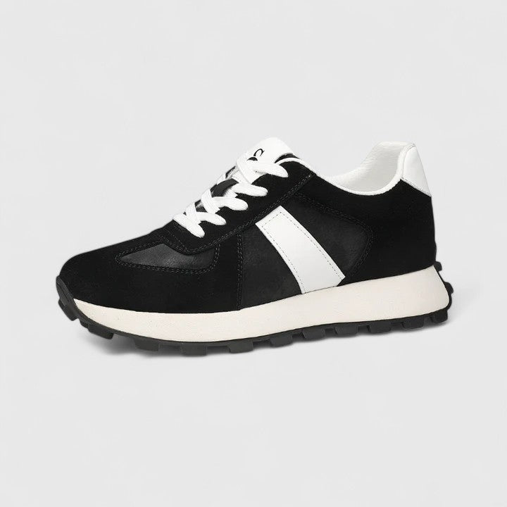 Black / 11