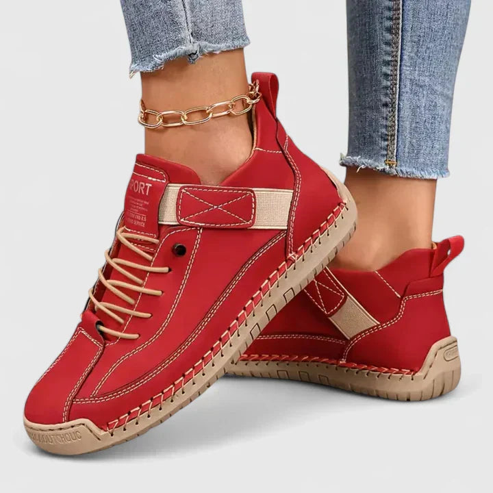 Red / 11