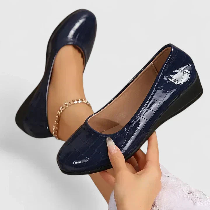 Navy Blue / 11