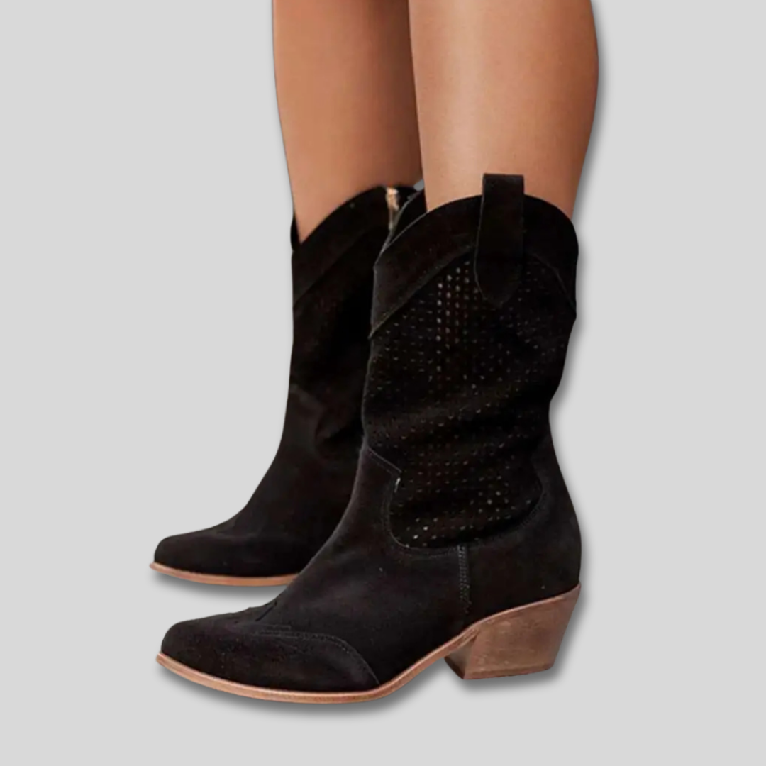 Black / 11