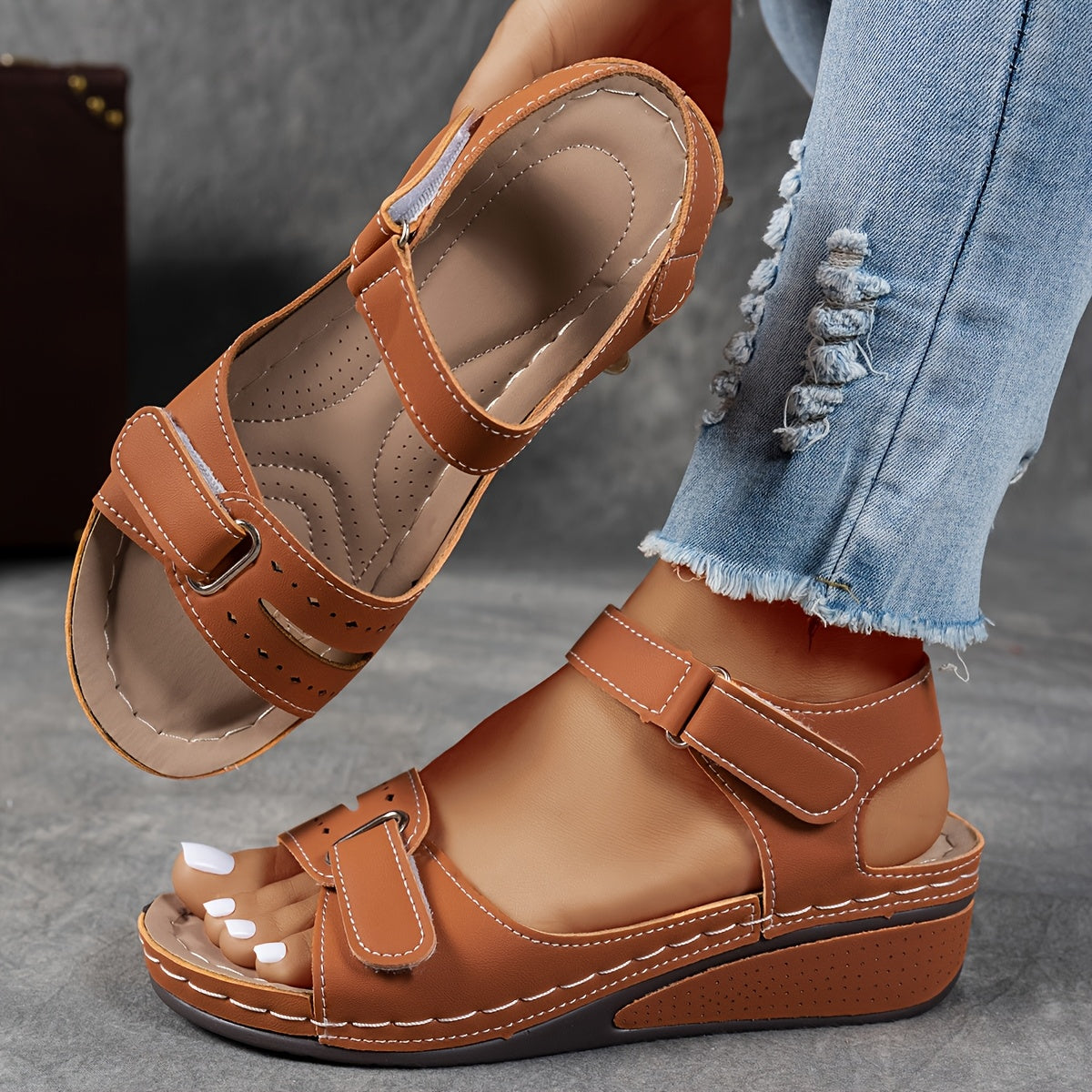 Brown ( Almost Sold Out) / EU 42