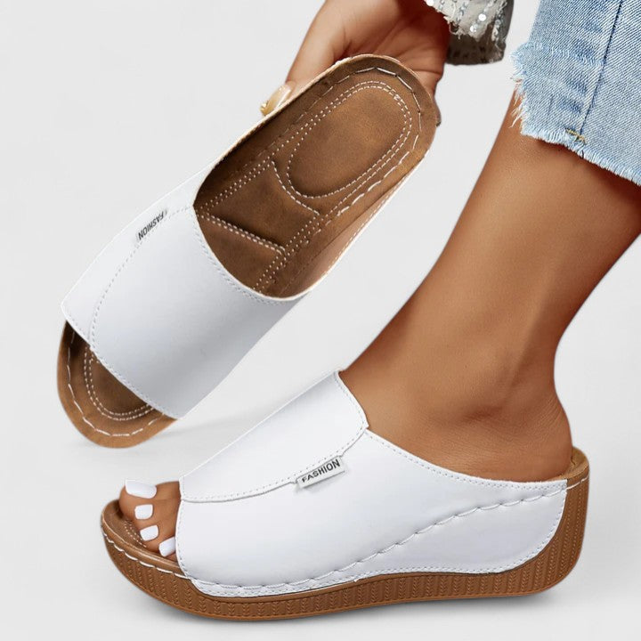White / 11