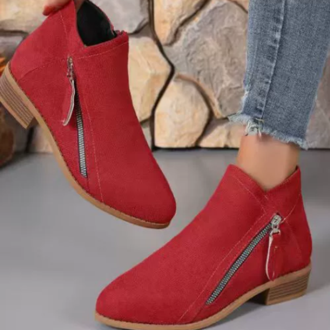 Red / 11