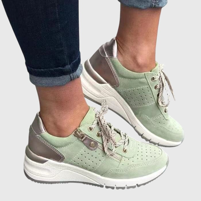 Green / 11