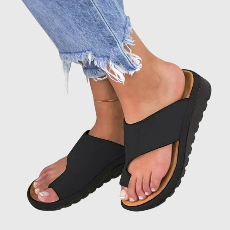 Black / 11