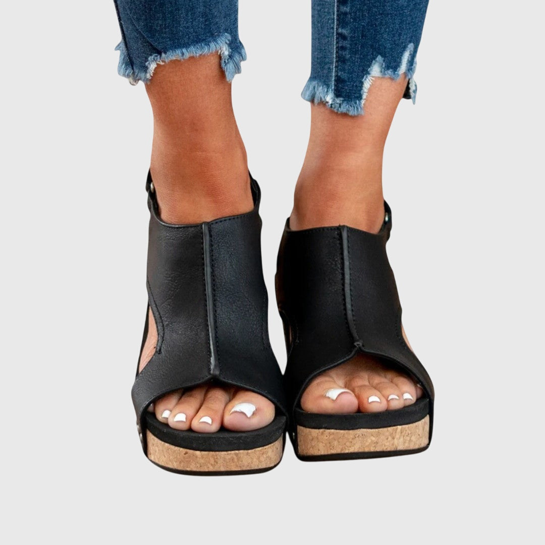 Black / 11