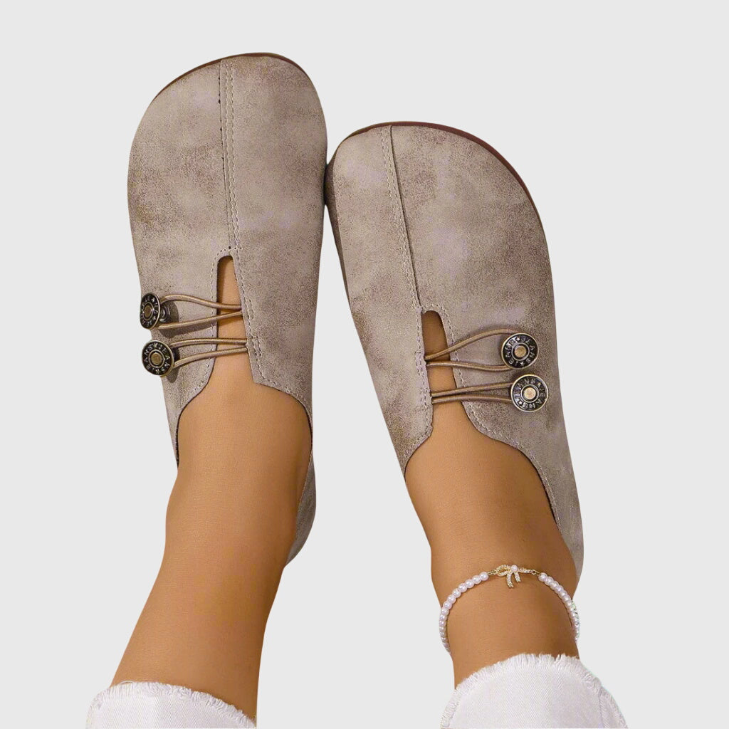 Dark Brown / 11