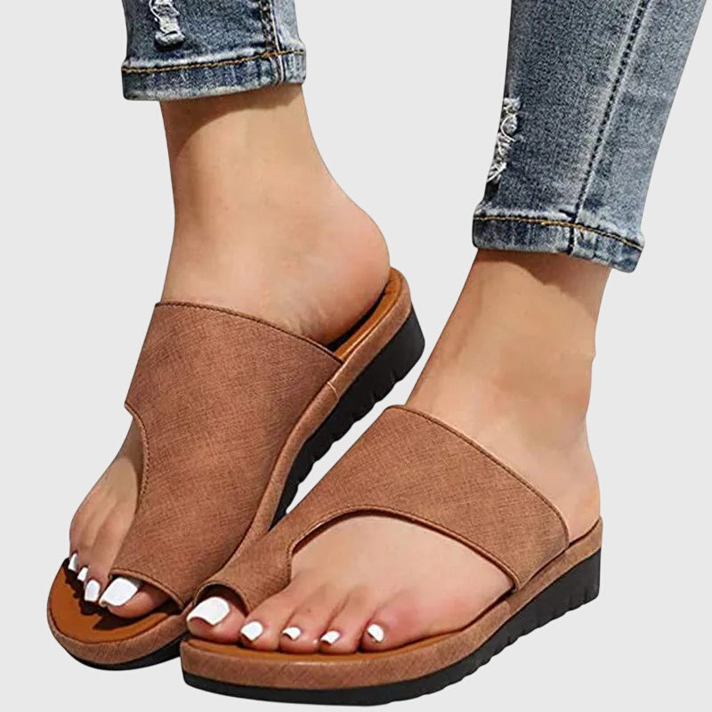 Brown / 11