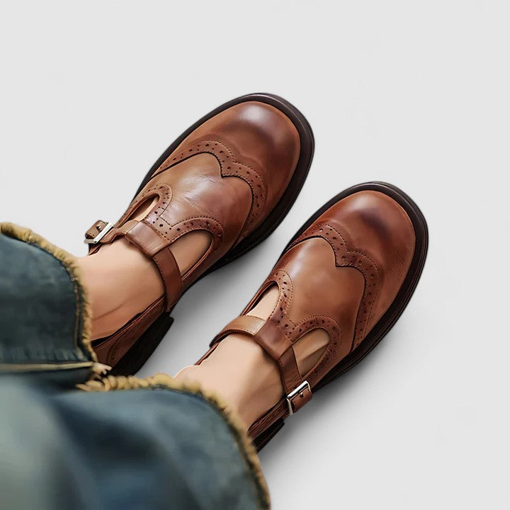 Brown / 11