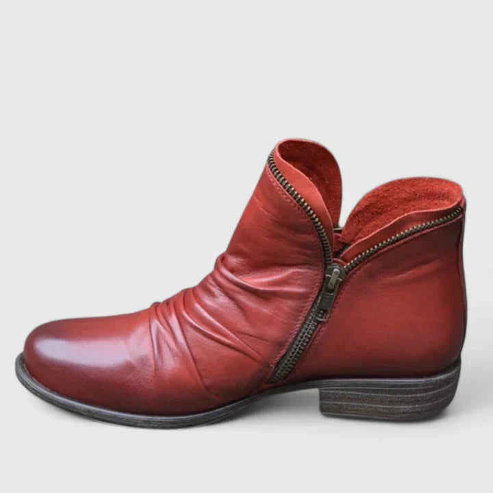 Red / 11
