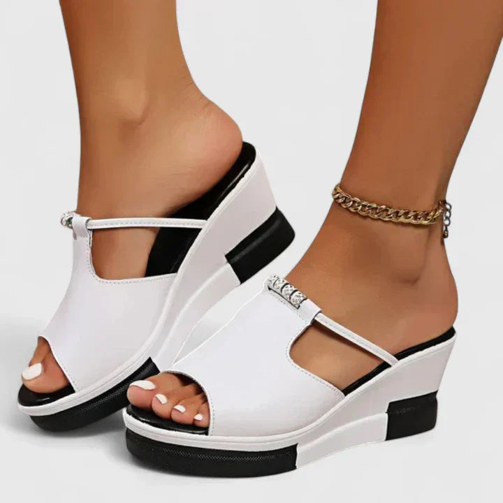 White / 11
