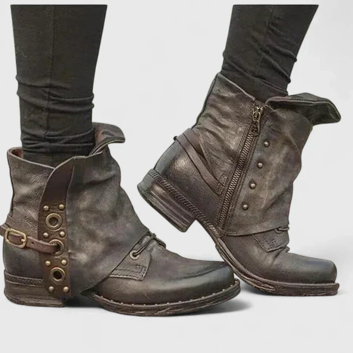 Brown / 11