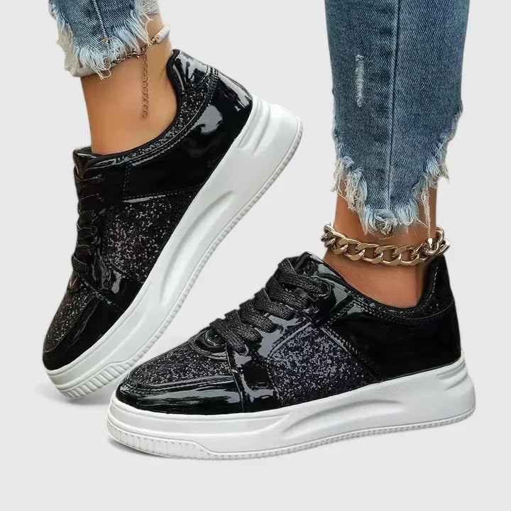 Black / 11