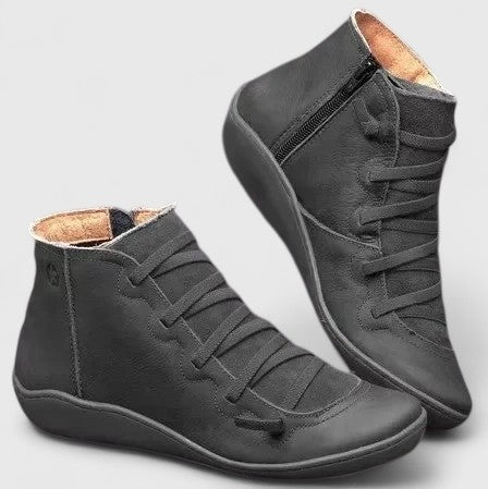 Black / 11