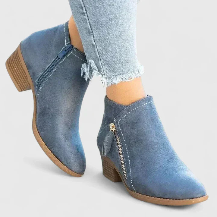 Blue / 11