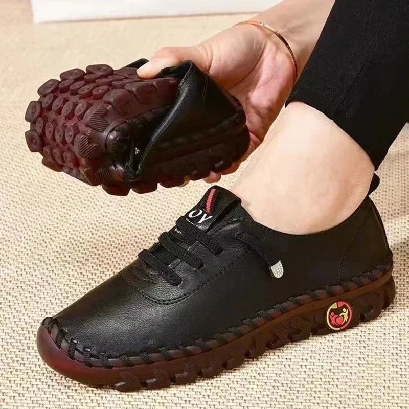 Black / 11