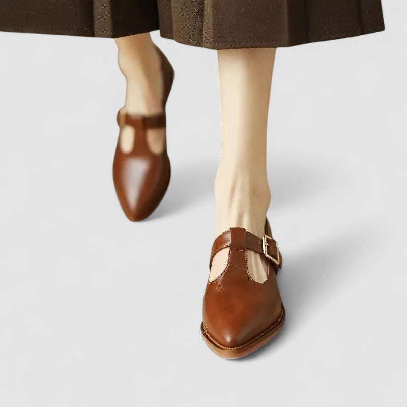 Brown / 11