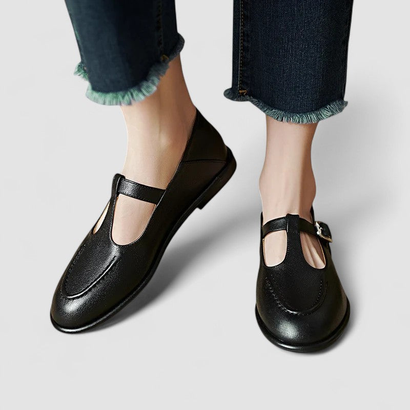 Black / 11