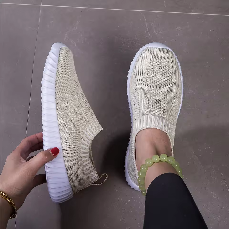 Khaki / 11