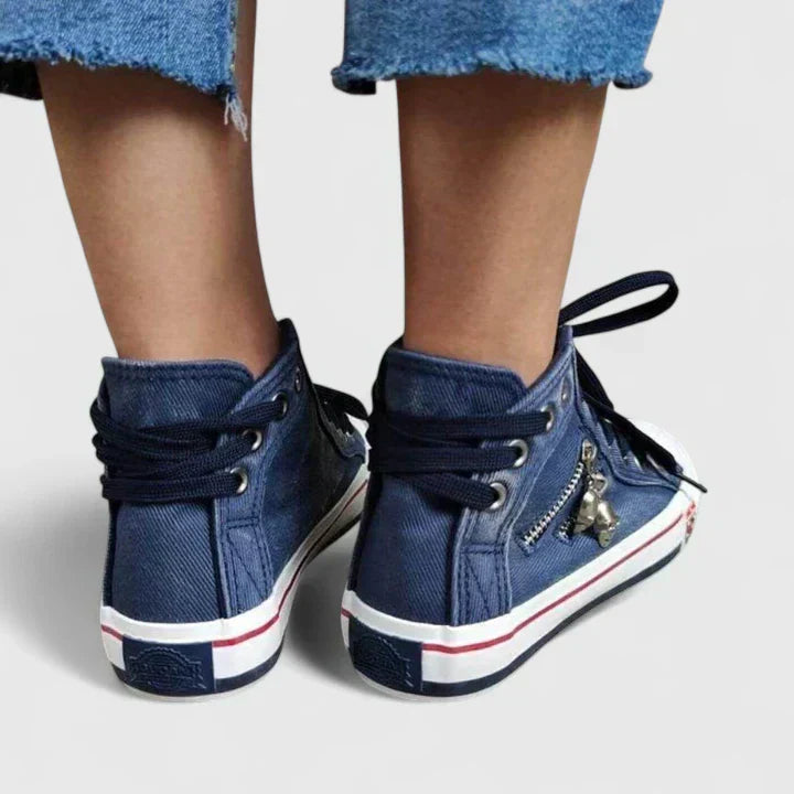 Navy Blue / 11