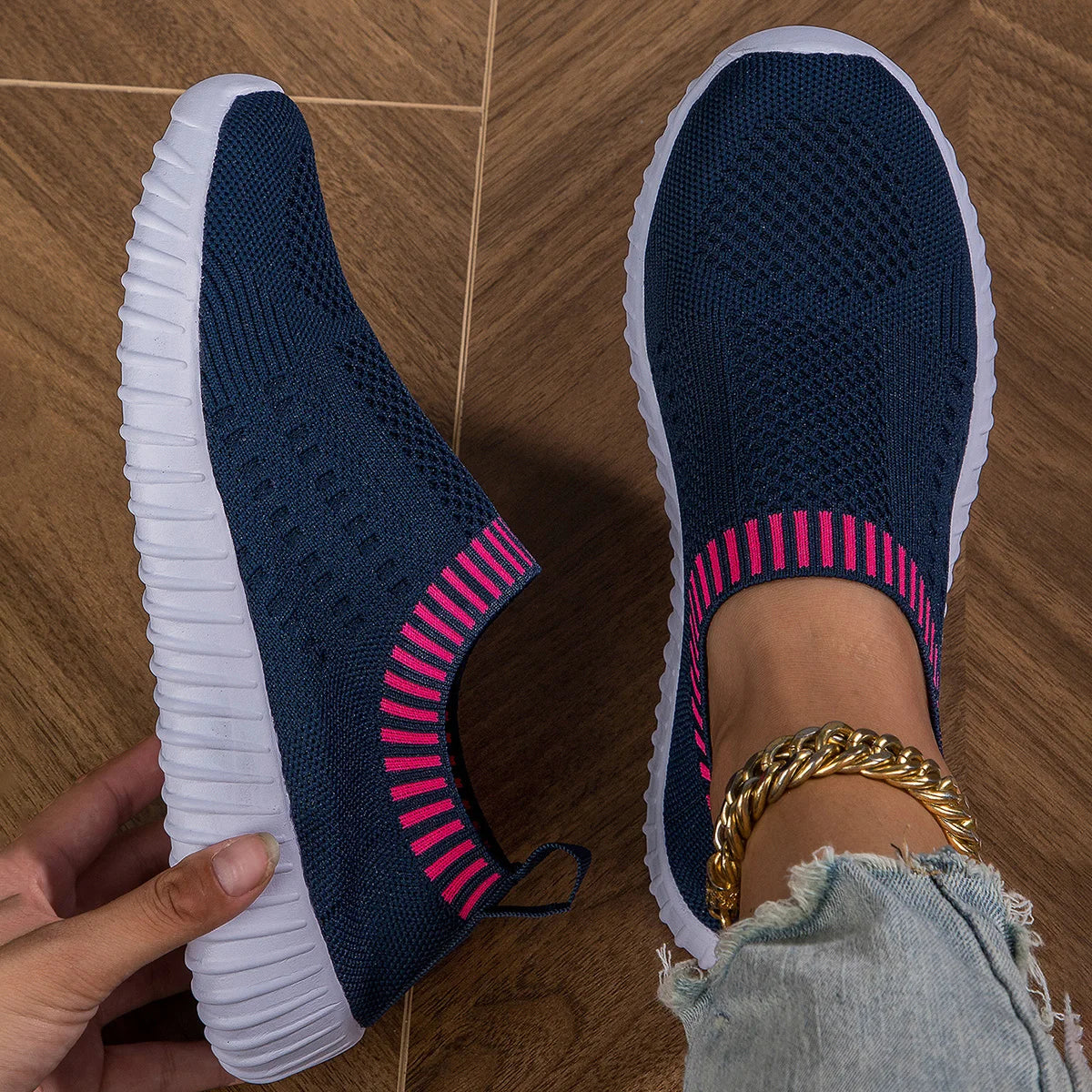 Navy Blue / 11