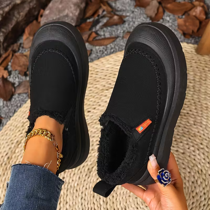 Black / 11
