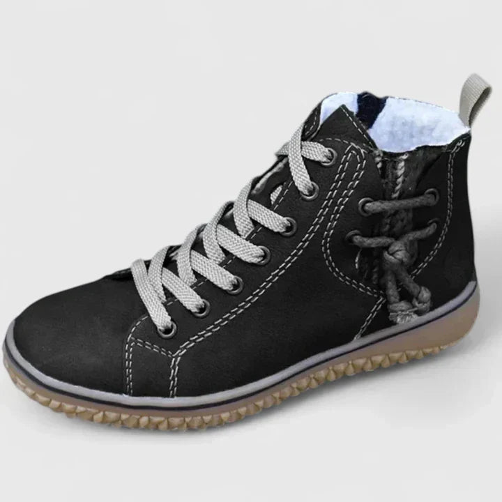 Black / 11