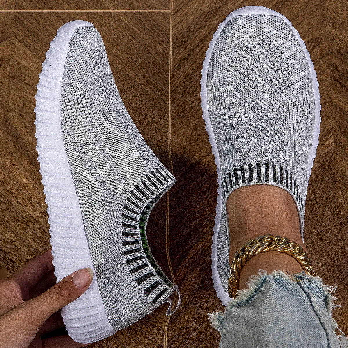 White / 11