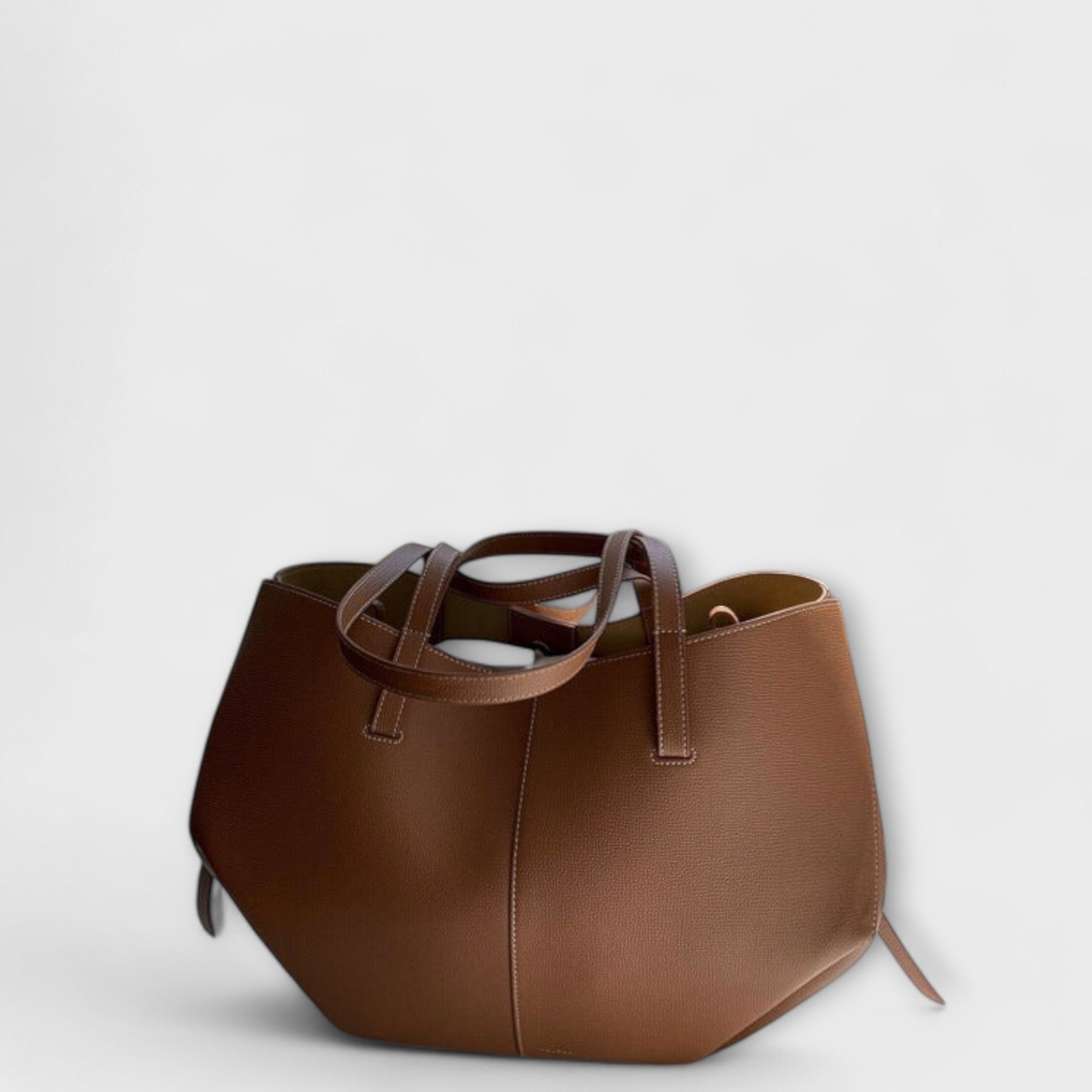 Brown / M