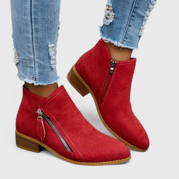 Red / 11