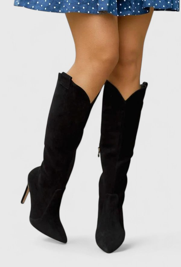 Black Suede / 11
