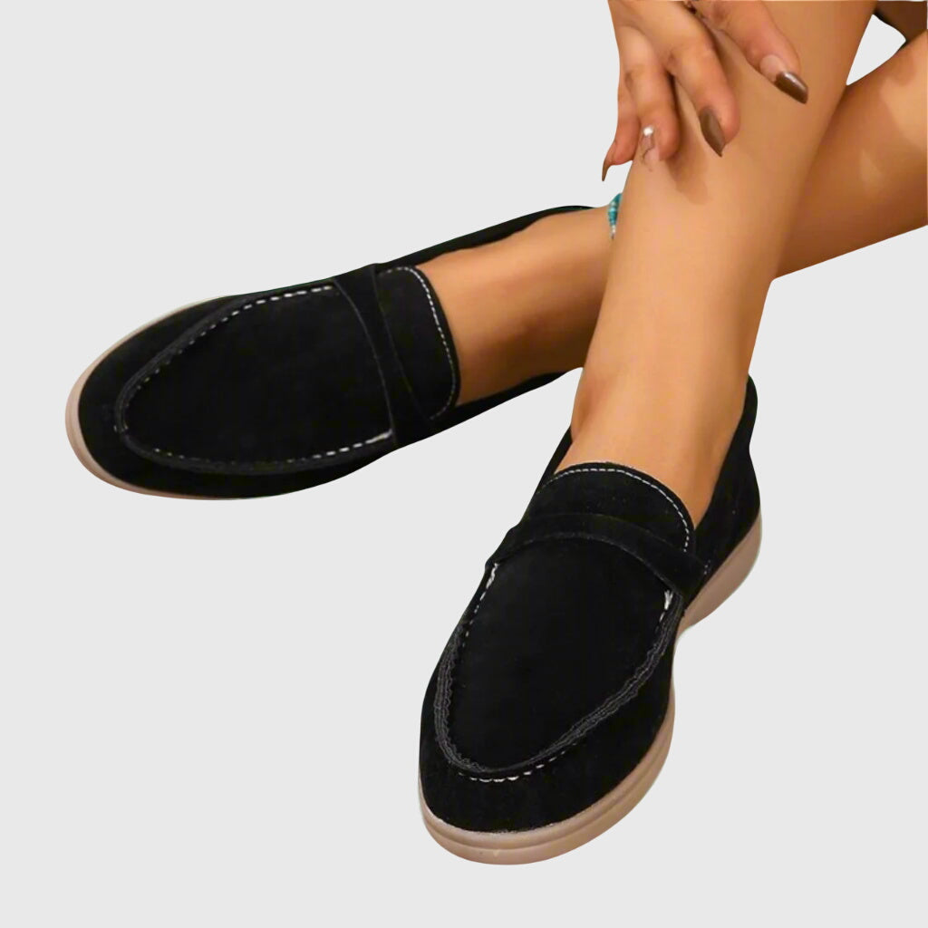 Black / 11