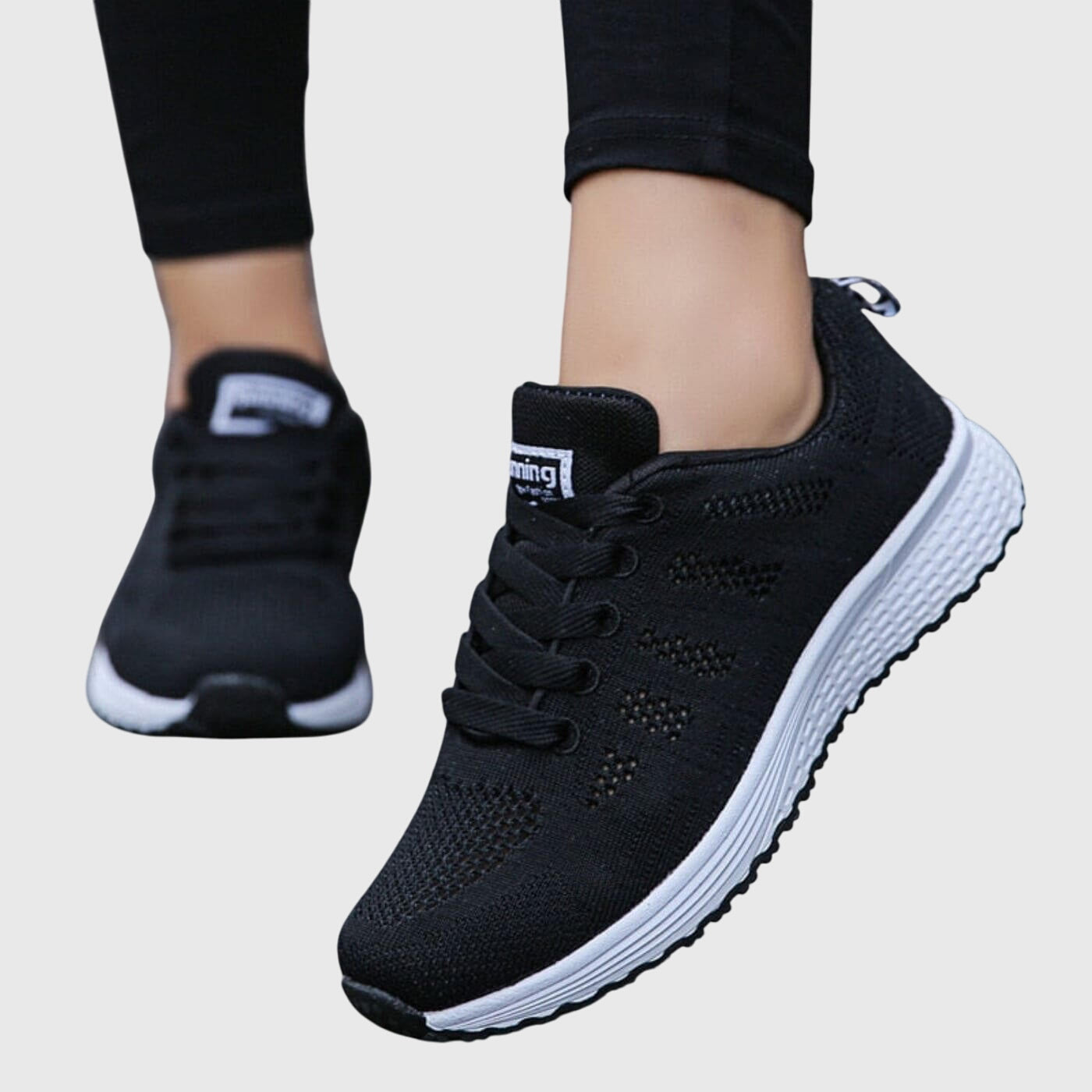 Black / 11