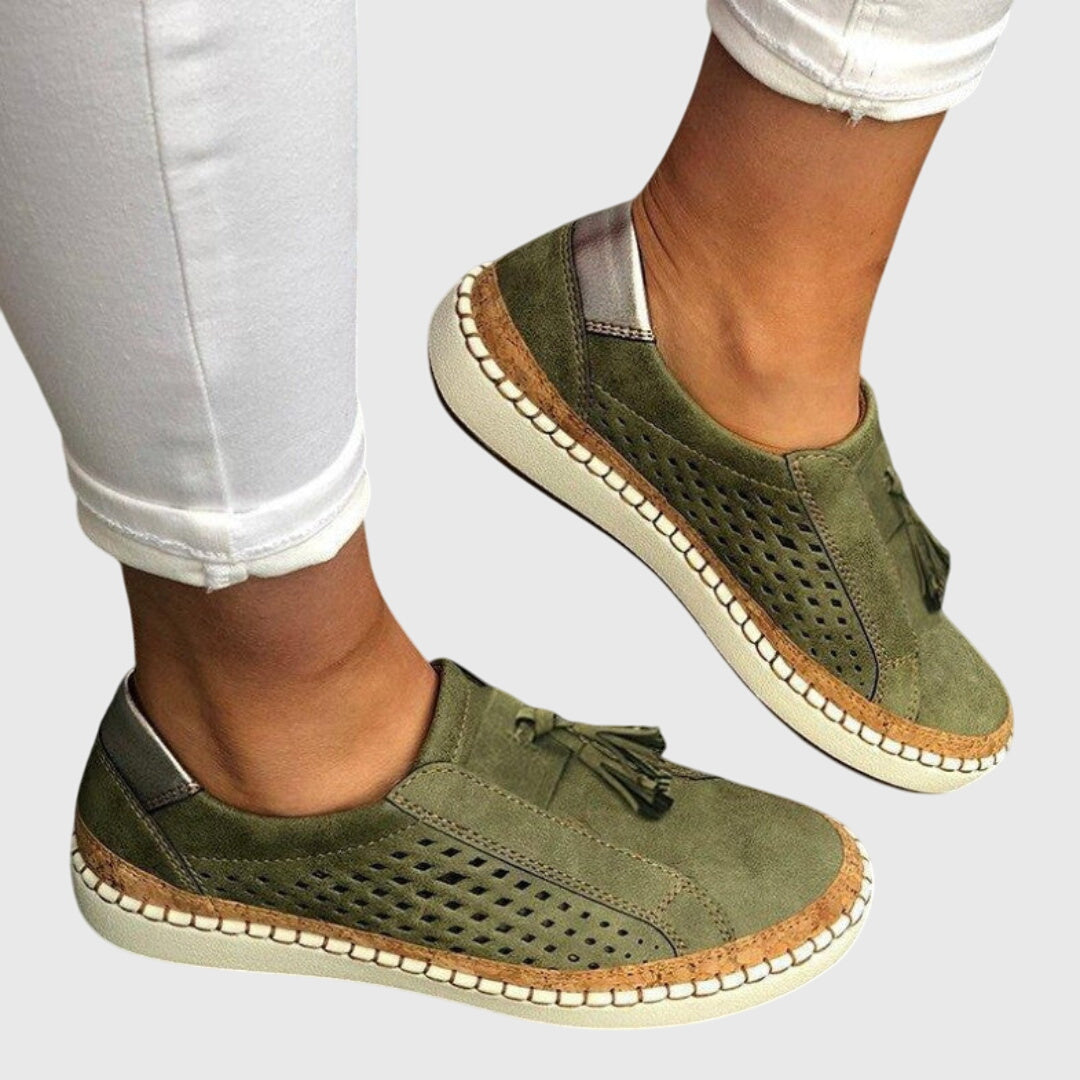 Green / 11