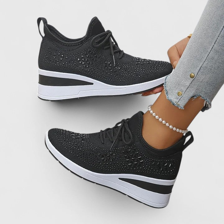 Black / 11