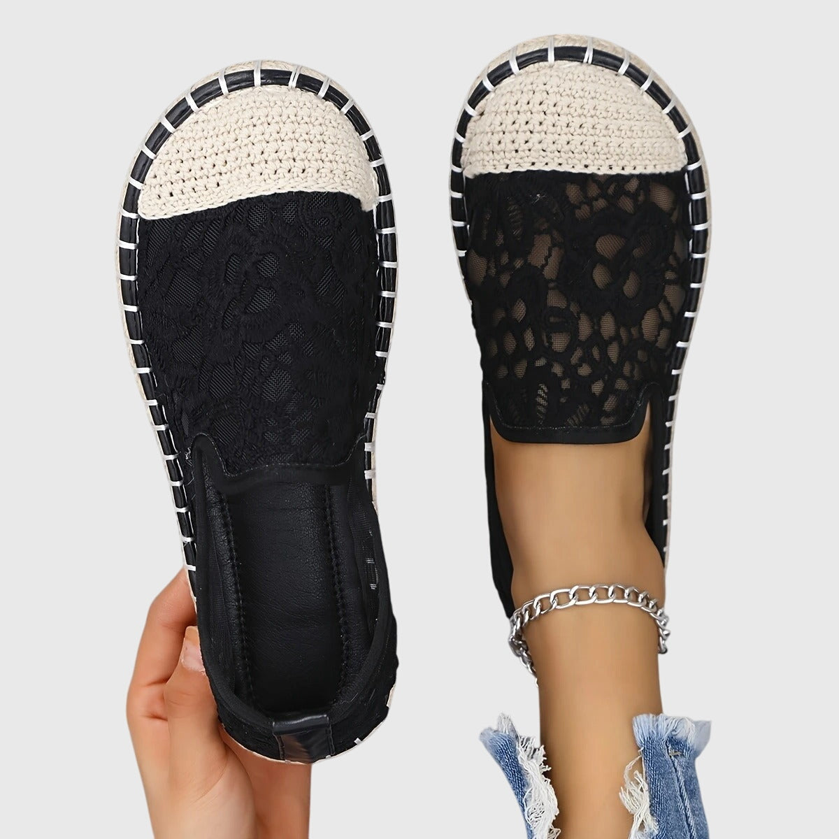 Black / 11