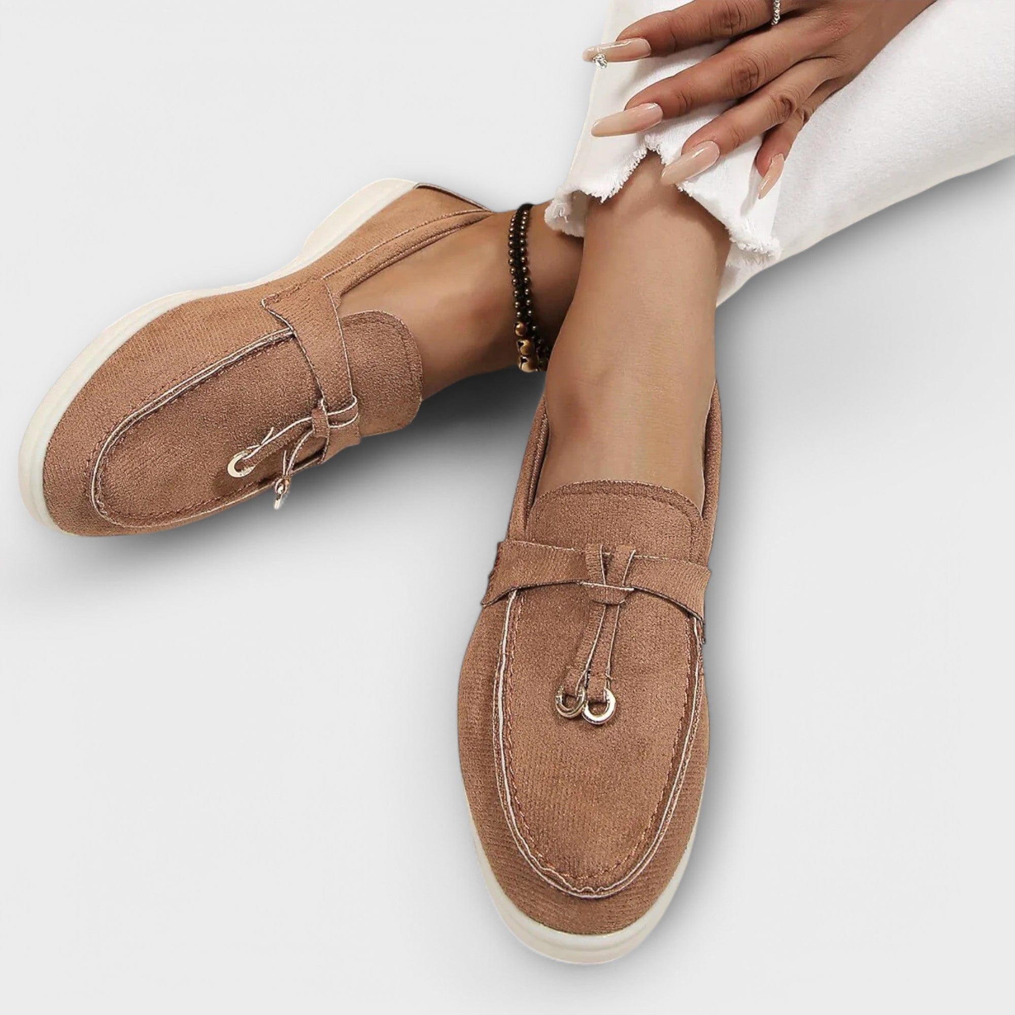 Brown / 11