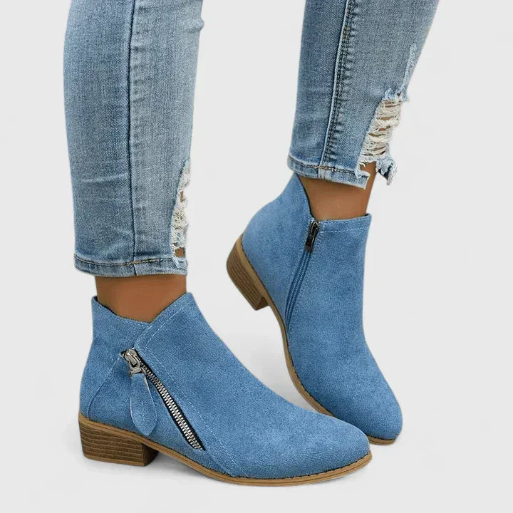 Blue / 11