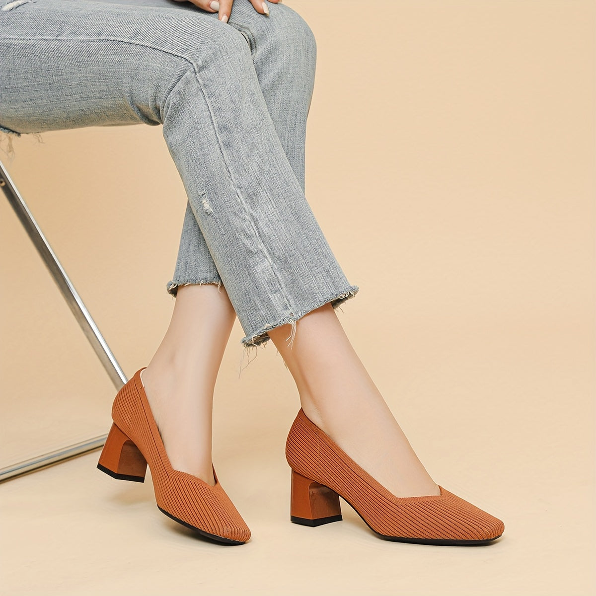 Orange / 11