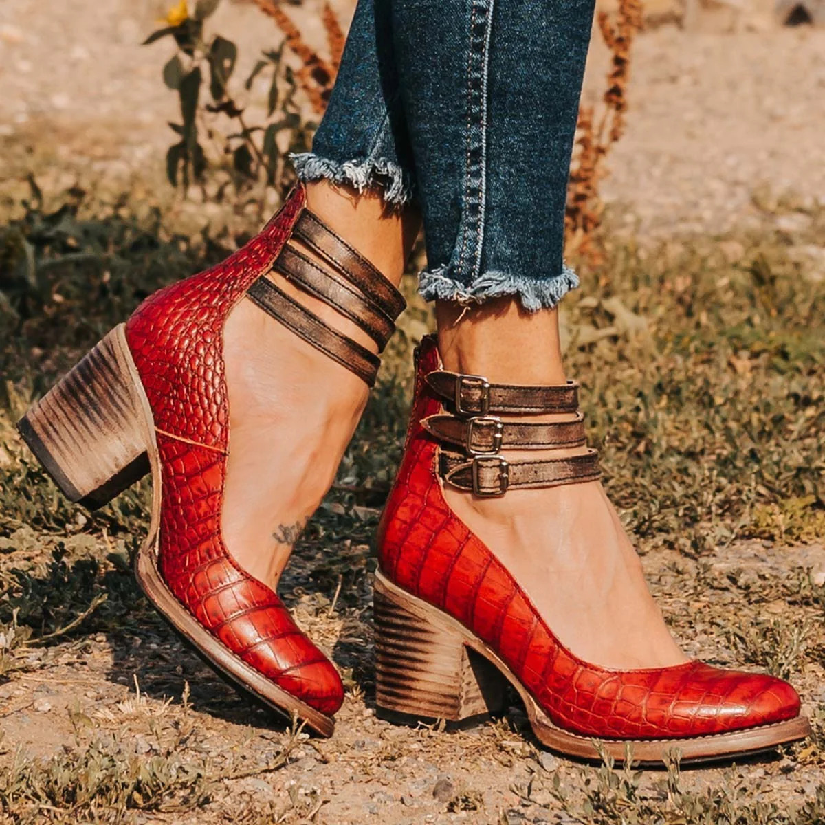 Red Snake / 11