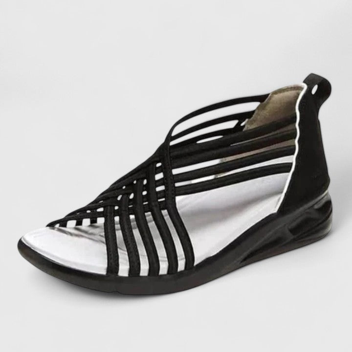 Black / 11