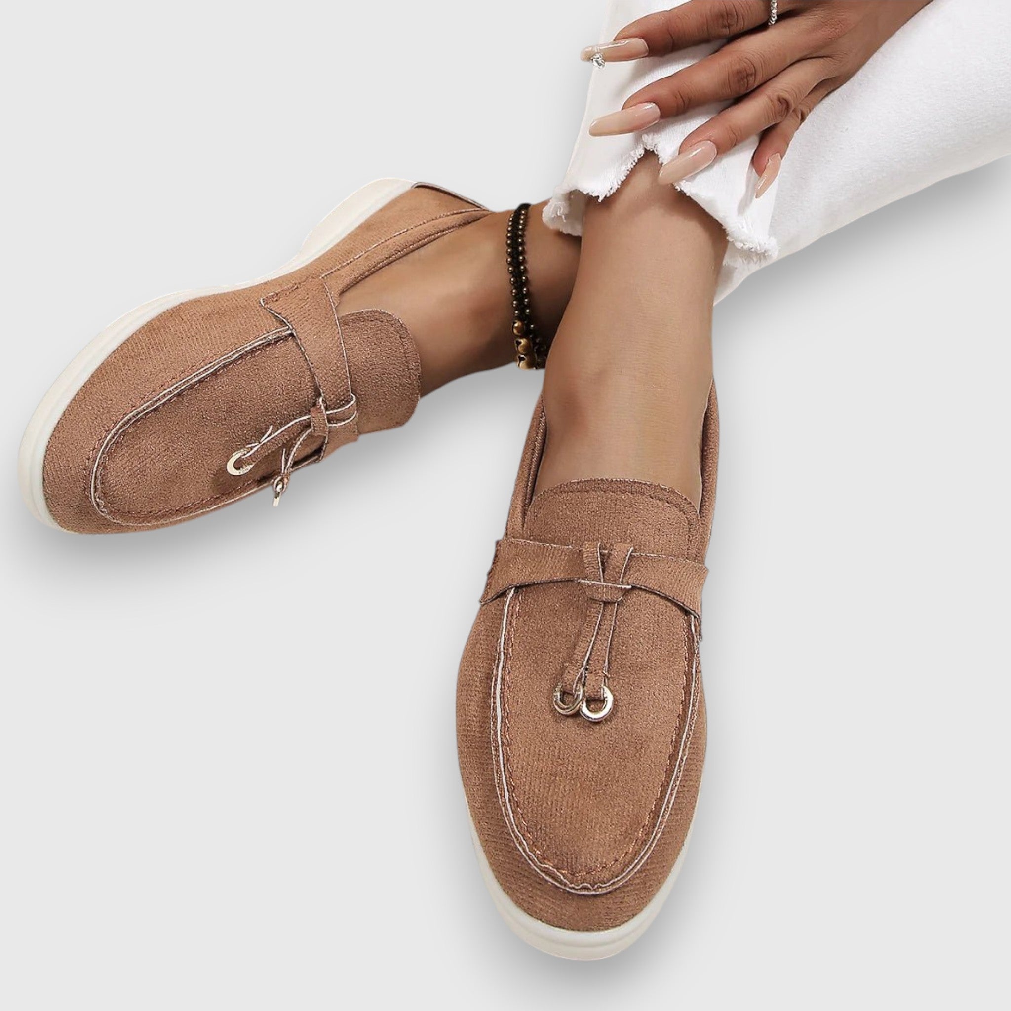 Brown / 11